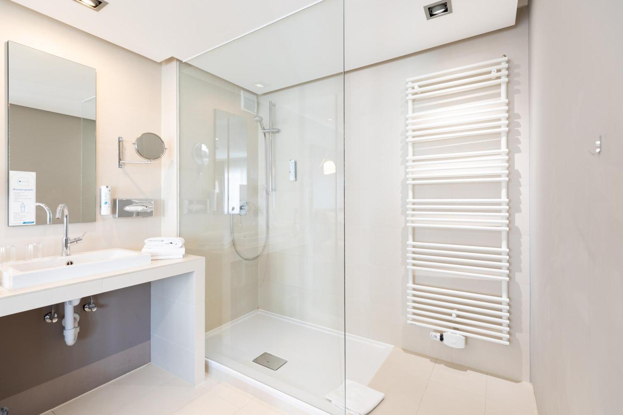 Select Hotel FDH Стая снимка